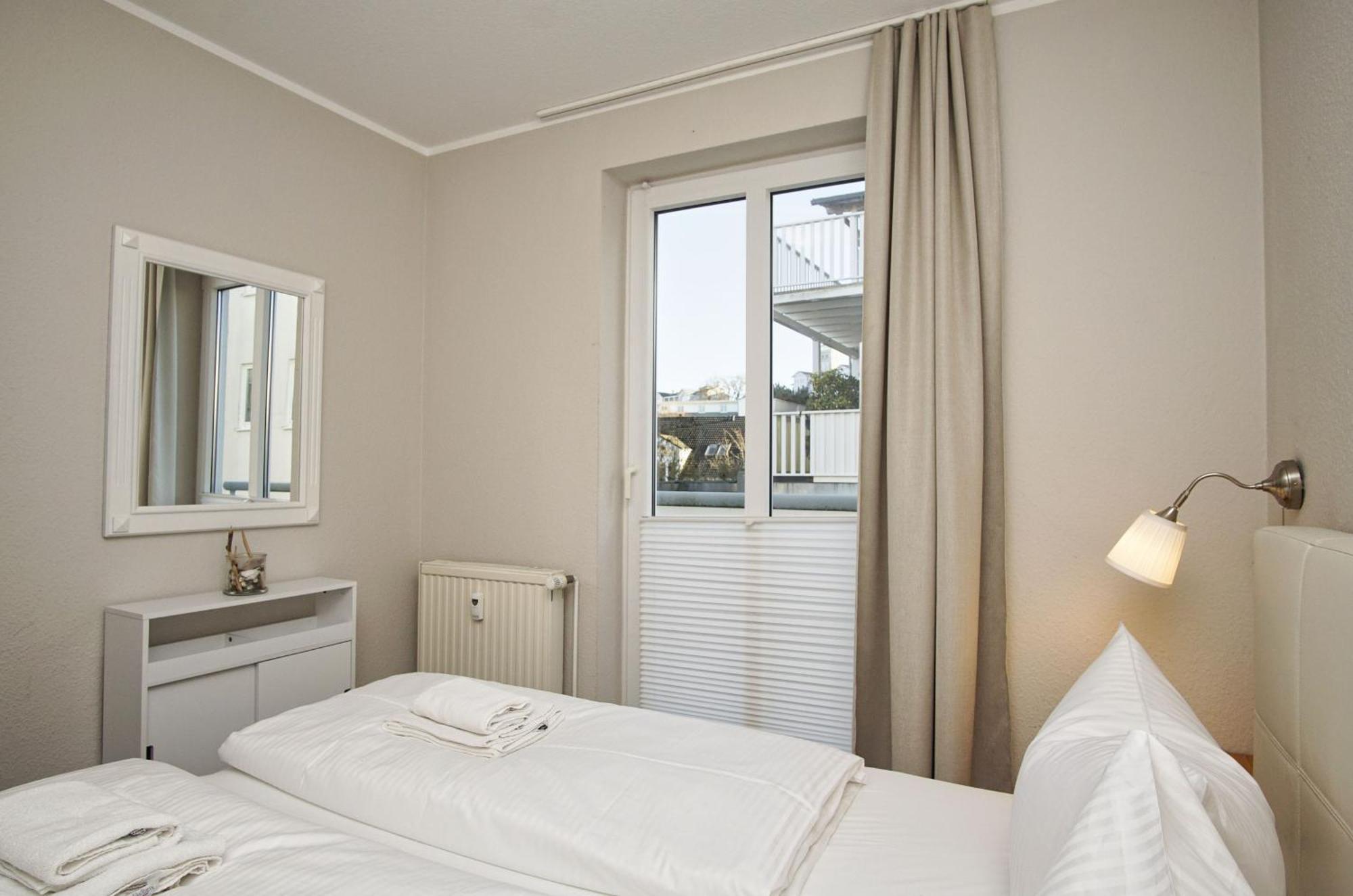 Zentrale Fewo Mit Balkon, Gratis Nutzung Vom Ahoi Erlebnisbad Und Sauna In Sellin - Villa Buskam Fewo 27 Goehren  Dış mekan fotoğraf