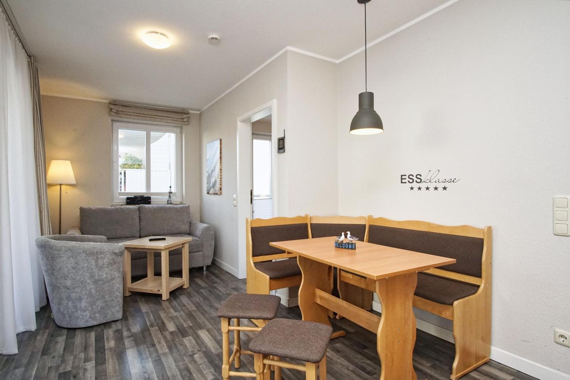 Zentrale Fewo Mit Balkon, Gratis Nutzung Vom Ahoi Erlebnisbad Und Sauna In Sellin - Villa Buskam Fewo 27 Goehren  Dış mekan fotoğraf