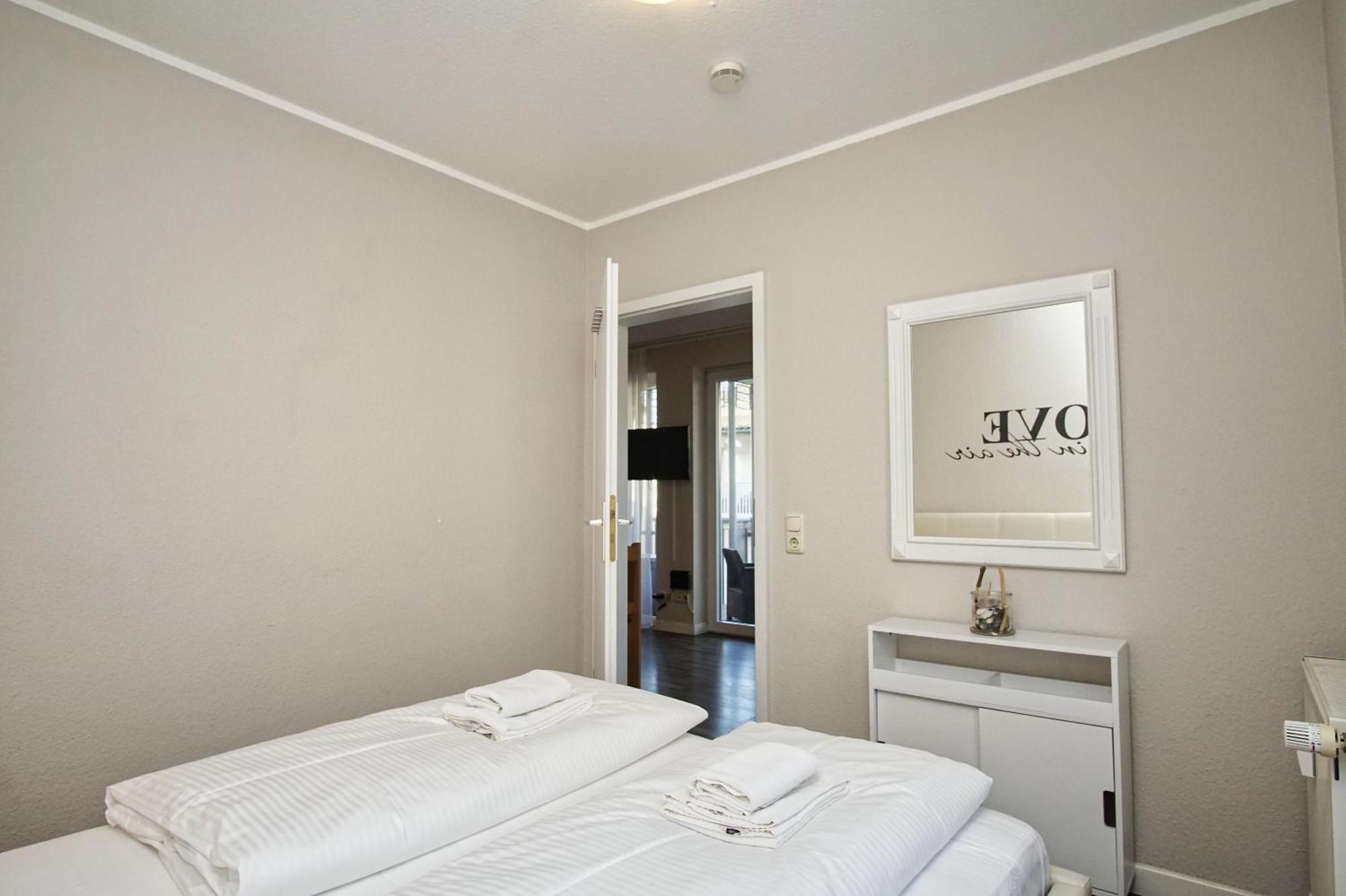 Zentrale Fewo Mit Balkon, Gratis Nutzung Vom Ahoi Erlebnisbad Und Sauna In Sellin - Villa Buskam Fewo 27 Goehren  Dış mekan fotoğraf