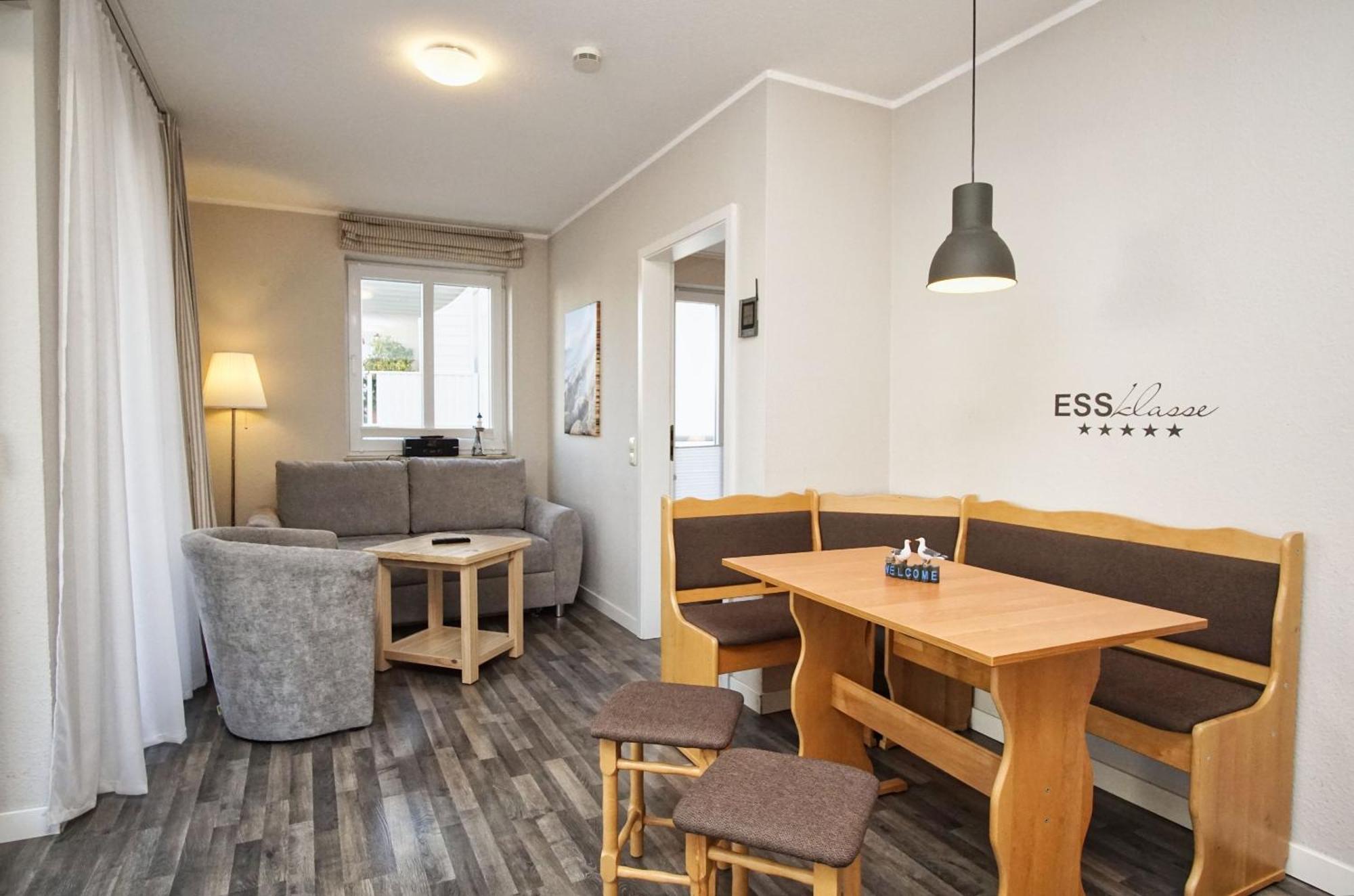 Zentrale Fewo Mit Balkon, Gratis Nutzung Vom Ahoi Erlebnisbad Und Sauna In Sellin - Villa Buskam Fewo 27 Goehren  Dış mekan fotoğraf